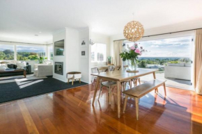 Views, close to town, Havelock North